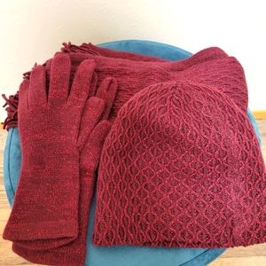 Matching Gloves, Scarf and Beanie set